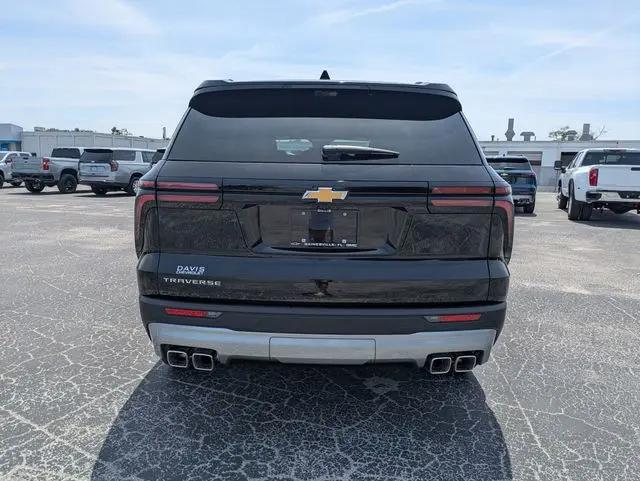 2026 Chevrolet Traverse FWD LT