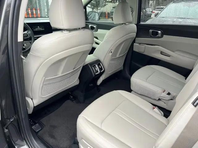 2025 Kia Sorento Hybrid EX