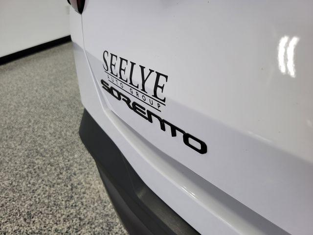 2025 Kia Sorento X-Line EX
