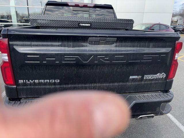 2021 Chevrolet Silverado 1500 4WD Crew Cab Short Bed High Country