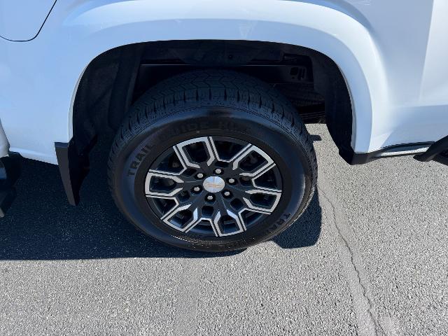 2024 Chevrolet Colorado 4WD LT