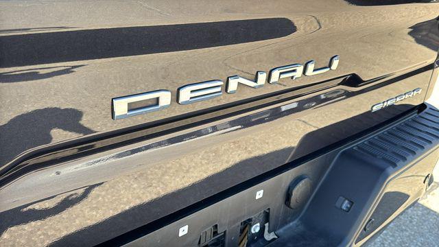 2024 GMC Sierra 1500 4WD Crew Cab Short Box Denali