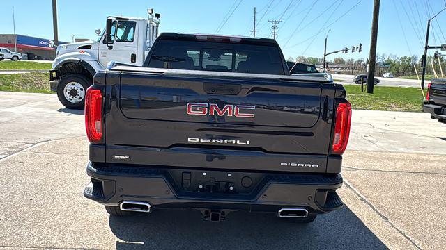 2024 GMC Sierra 1500 4WD Crew Cab Short Box Denali
