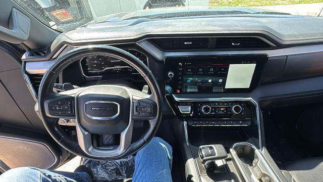 2024 GMC Sierra 1500 4WD Crew Cab Short Box Denali