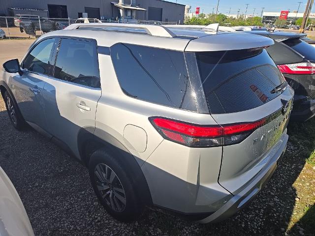 2025 Nissan Pathfinder SL FWD