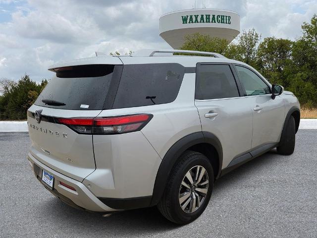 2025 Nissan Pathfinder SL FWD