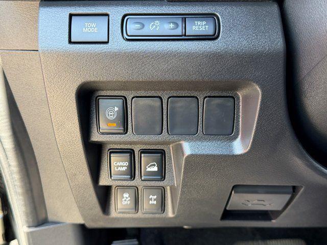 2024 Nissan Frontier Crew Cab PRO-4X 4x4