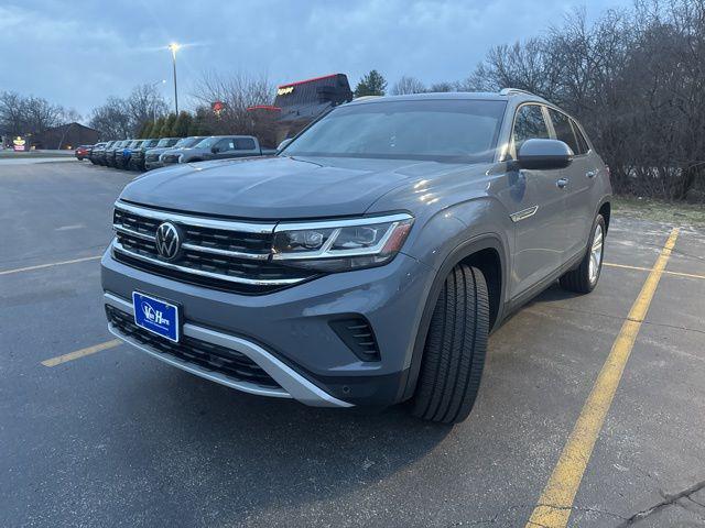 2020 Volkswagen Atlas Cross Sport 3.6 V6 SE w/ Technology for sale in Oconomowoc, WI