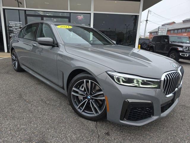 2021 BMW 750i xDrive 2021 BMW 750i xDrive