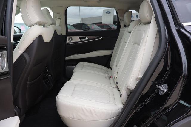 2022 Lincoln Nautilus Black Label