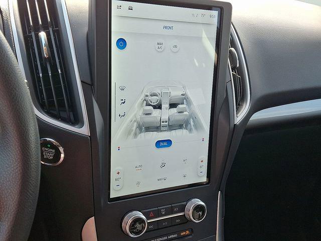 2023 Ford Edge SE