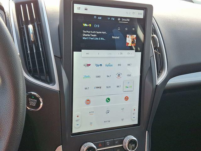 2023 Ford Edge SE
