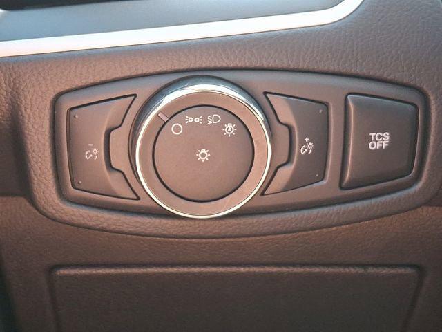 2023 Ford Edge SE