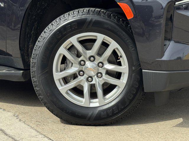 2024 Chevrolet Suburban 2WD LT