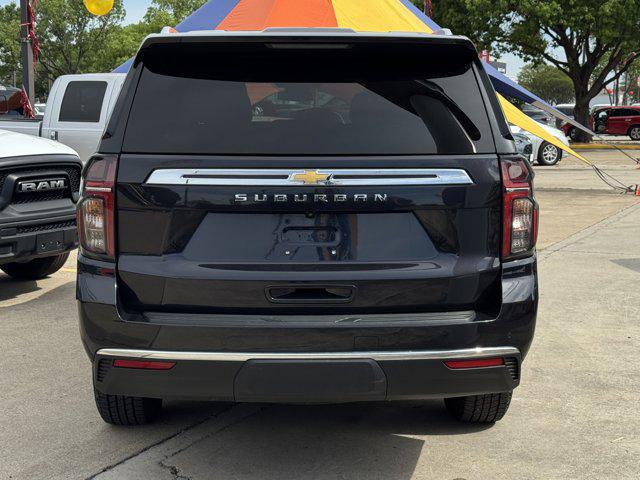 2024 Chevrolet Suburban 2WD LT