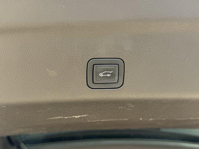 2024 Chevrolet Suburban 2WD LT