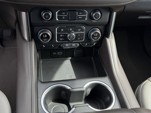 2024 Chevrolet Suburban 2WD LT