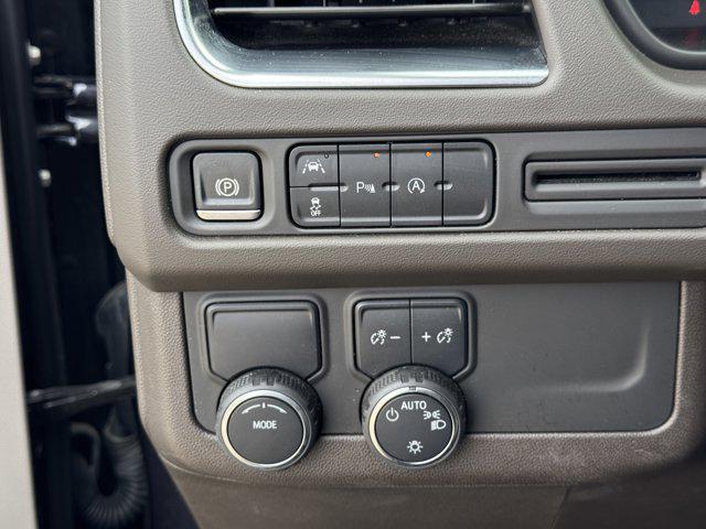 2024 Chevrolet Suburban 2WD LT