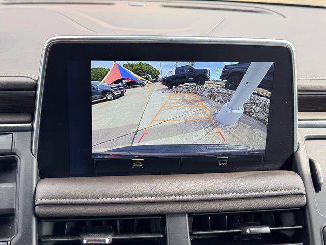 2024 Chevrolet Suburban 2WD LT