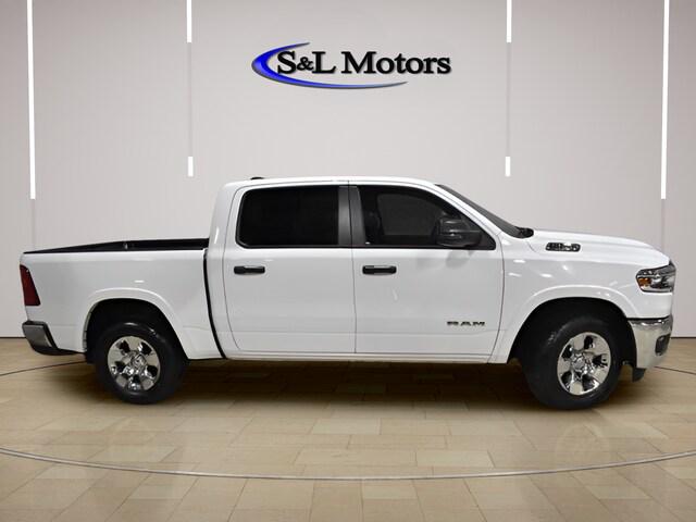 2025 Ram 1500 Big Horn Crew Cab 4x4 5'7" Box