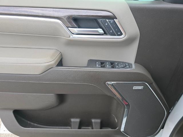 2025 Chevrolet Silverado 1500 4WD Crew Cab Short Bed LTZ