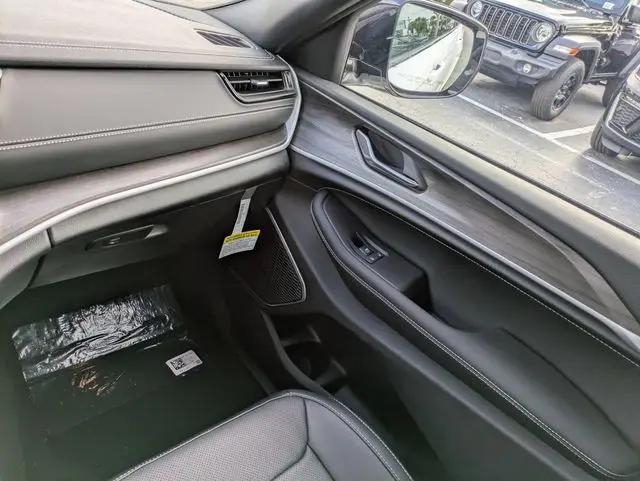 2026 Jeep Grand Cherokee L Limited Reserve