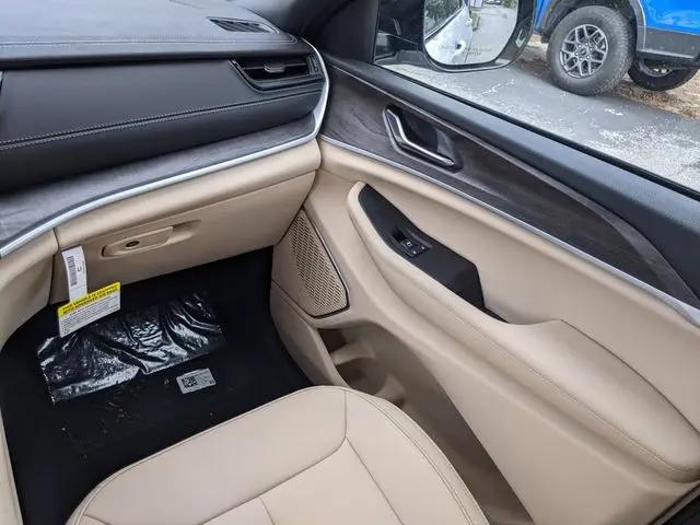 2026 Jeep Grand Cherokee L Limited 4x2