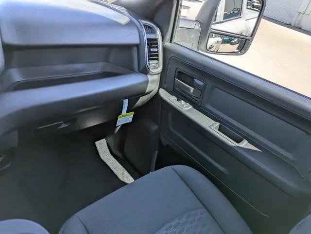 2026 Ram 3500 Tradesman Crew Cab 4x4 8' Box