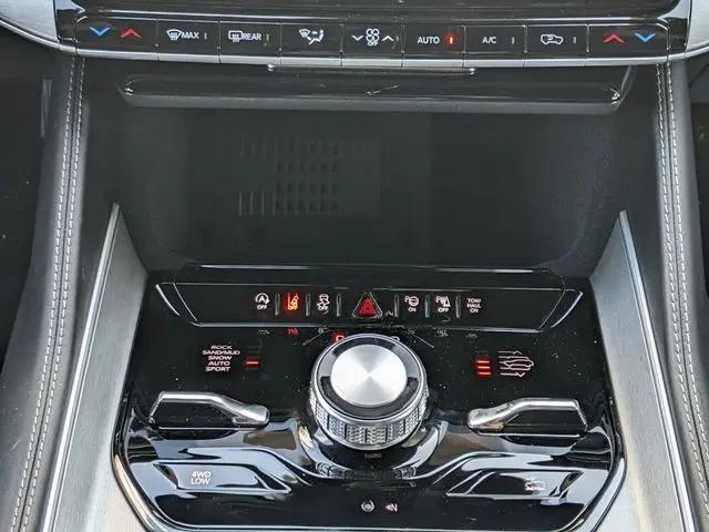 2026 Jeep Grand Wagoneer Upland