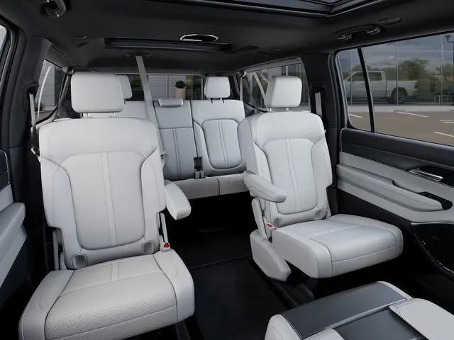 2026 Jeep Grand Wagoneer L 4x4