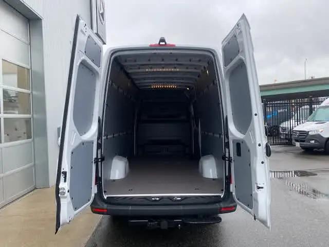 2026 Mercedes-Benz Sprinter 2500 High Roof 4-Cyl Diesel