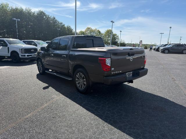 2017 Nissan Titan SL