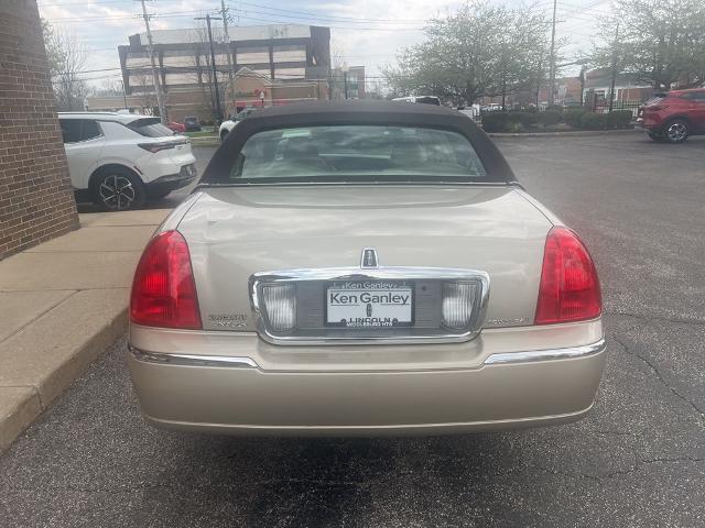 2009 Lincoln Town Car Signature Limited