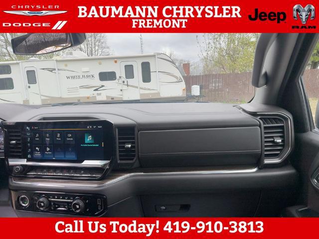2024 Chevrolet Silverado 1500 4WD Crew Cab Short Bed LT with 2FL