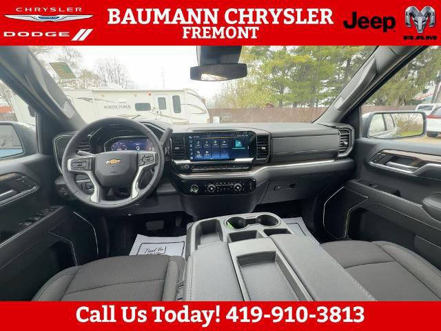 2024 Chevrolet Silverado 1500 4WD Crew Cab Short Bed LT with 2FL