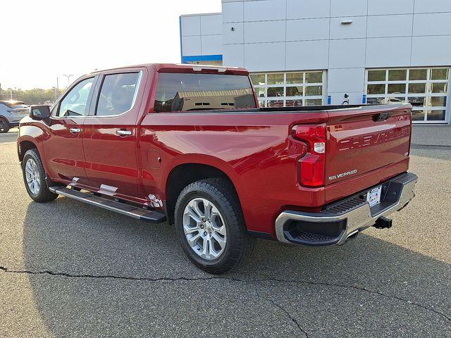 2022 Chevrolet Silverado 1500 4WD Crew Cab Short Bed LTZ
