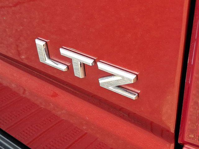 2022 Chevrolet Silverado 1500 4WD Crew Cab Short Bed LTZ