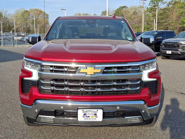 2022 Chevrolet Silverado 1500 4WD Crew Cab Short Bed LTZ