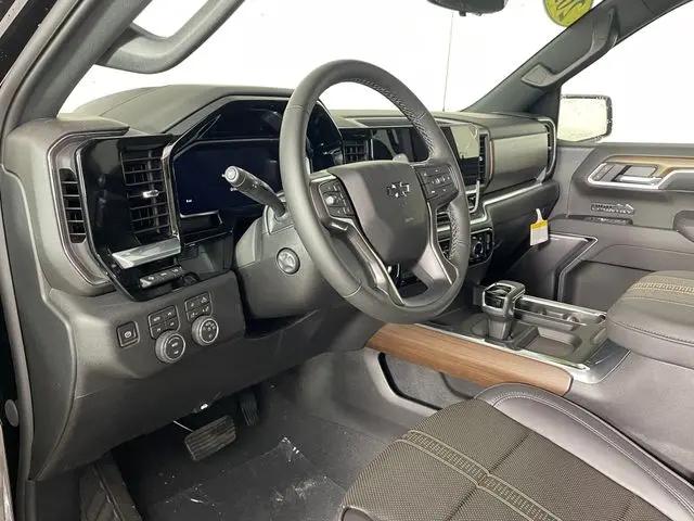 2026 Chevrolet Silverado 1500 4WD Crew Cab Standard Bed High Country