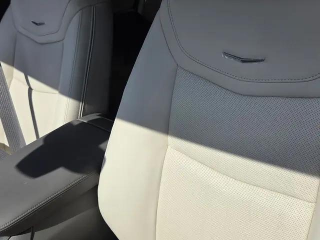 2026 Cadillac XT5 Premium Luxury FWD