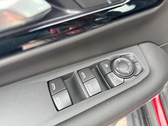 2026 Chevrolet Suburban RST, 4WD