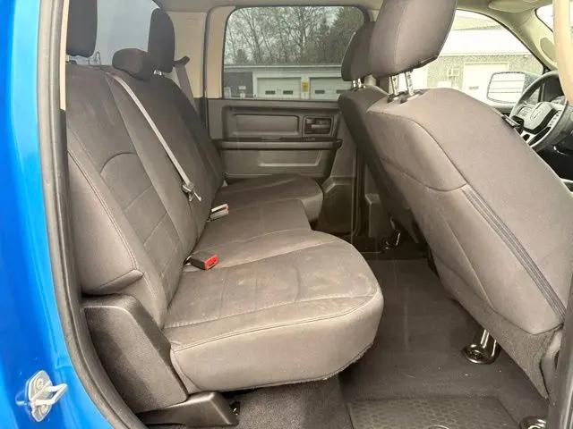 2019 Ram 1500 Classic Express Crew Cab 4x4 5'7" Box