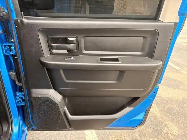2019 Ram 1500 Classic Express Crew Cab 4x4 5'7" Box