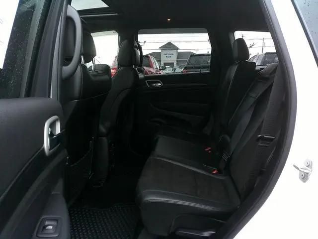 2021 Jeep Grand Cherokee Laredo X 4x4