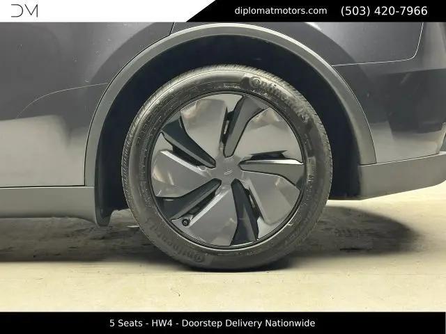 2026 Tesla Model Y Premium All-Wheel Drive