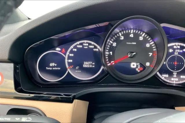 2022 Porsche Cayenne Cayenne