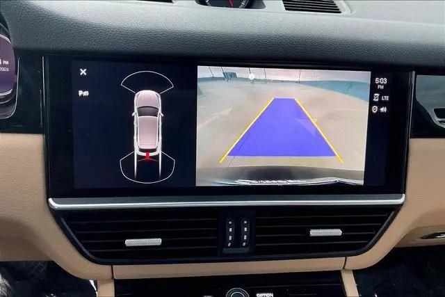 2022 Porsche Cayenne Cayenne