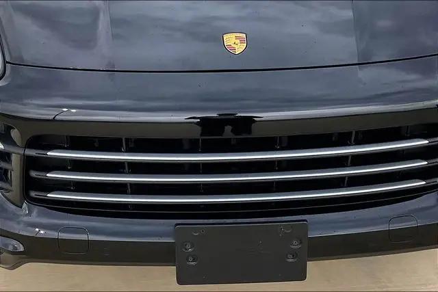 2022 Porsche Cayenne Cayenne