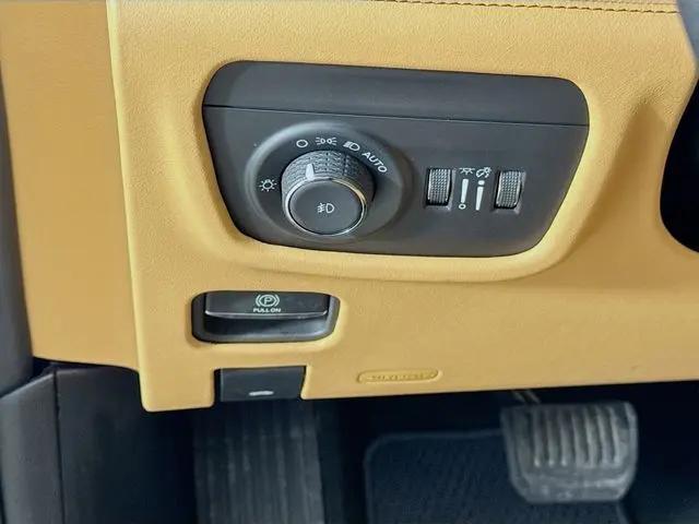 2025 Jeep Grand Cherokee L Summit Reserve 4x4