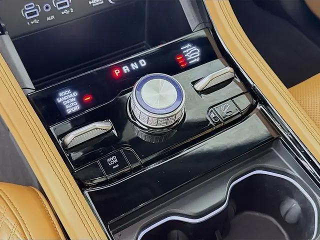 2025 Jeep Grand Cherokee L Summit Reserve 4x4